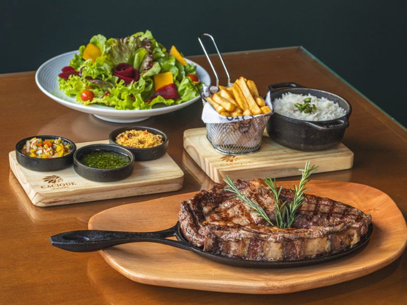 CACIQUE RESTOBAR  | PARRILLA