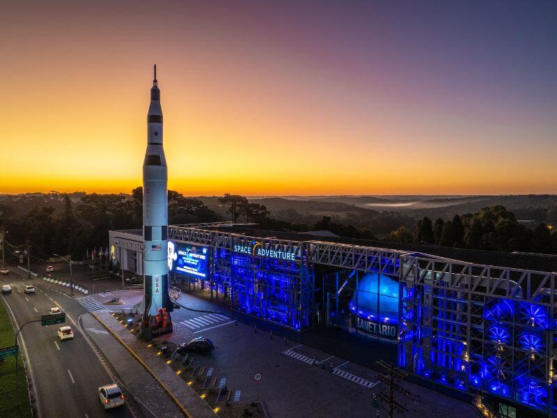 SPACE ADVENTURE - CANELA